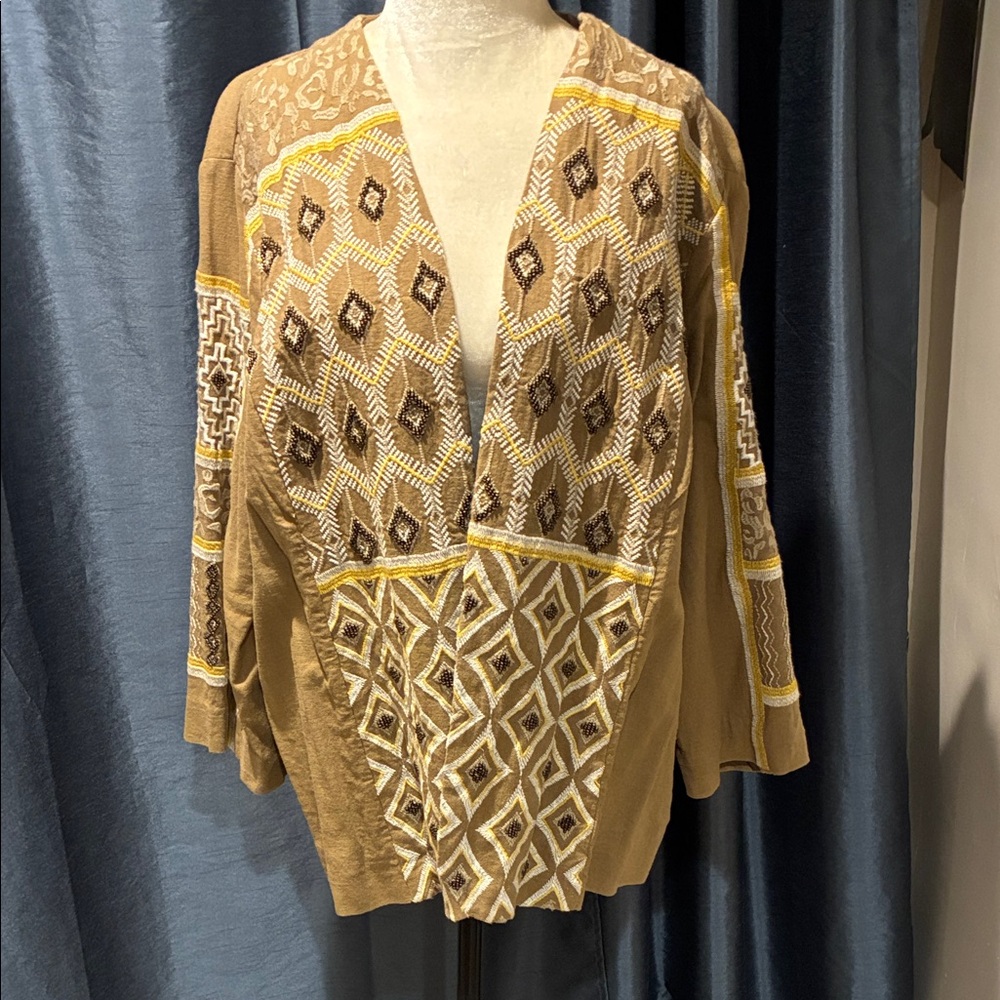 Chico's Geometric Tan and Cream Blazer